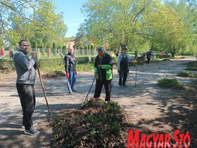 Föld-napi takarítási megmozdulás Bácskossuthfalván