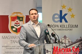 Megnyílt a Magyar Nemzeti Tanács egyetemi felkészítő tábora Újvidéken