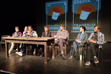 Az Ede tragédiája sajtótájékoztatóján / Lukács Melinda felvétele