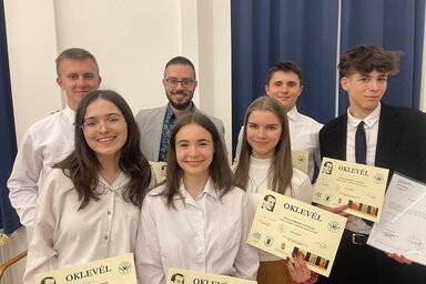 A büszke szabadkai gimisek az eredményhirdetés után / Miloš Vuleković felvétele