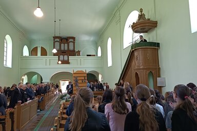 Ünnepi istentisztelet a 190 éves pacséri református templomban