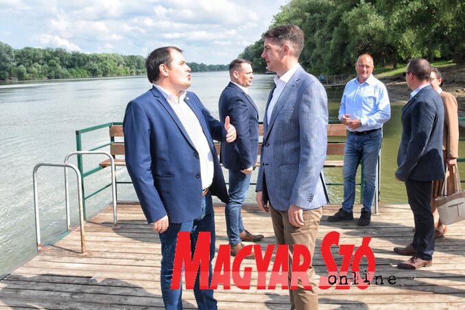 (Fotografija Arpada Gergelja) (Fotografija Arpada Gergelja)