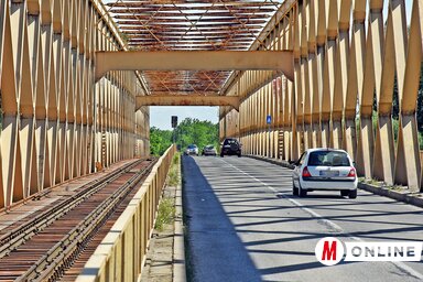 A zentai hidat 1962-ben nyitották meg, azóta nem történt rajta nagyobb felújítás (Fotó: Gergely Árpád felvétele)