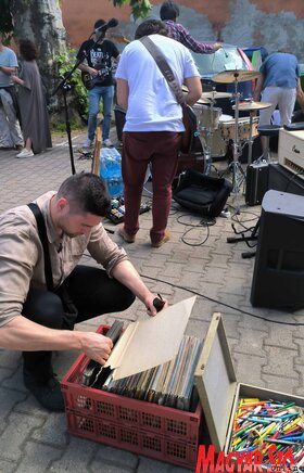 Megtartották az első városi bolhapiacot az újvidéki Temerini piacon