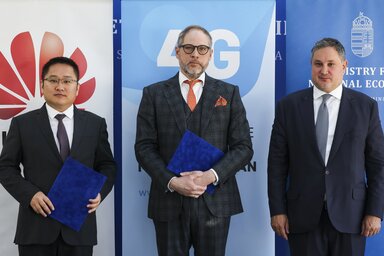 Gao Weijie, Fekete Péter és Nagy Márton (Fotó: MTI)