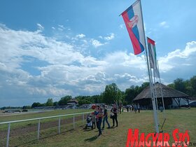 A szezont megnyitó lóverseny Zobnaticán