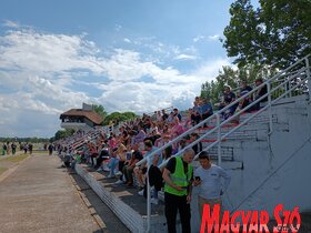 A szezont megnyitó lóverseny Zobnaticán