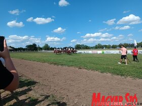 A szezont megnyitó lóverseny Zobnaticán