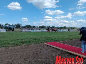A szezont megnyitó lóverseny Zobnaticán