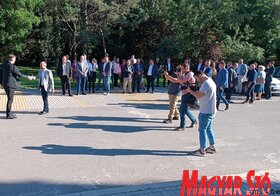Épül a fedett medence és lakossági fórum Topolyán