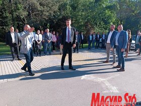 Épül a fedett medence és lakossági fórum Topolyán