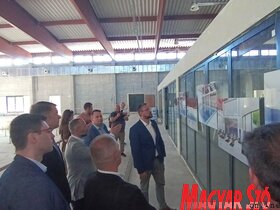 Épül a fedett medence és lakossági fórum Topolyán