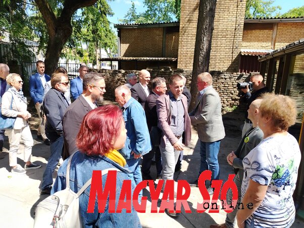 Delegacija SVM-a je srdačno dočekana i u sedištu Društva prijatelja bašte (Fotografija Livia D. Tot)