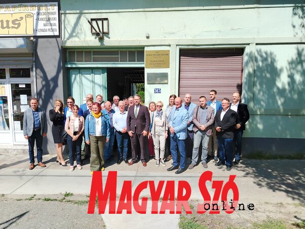 Zahvaljujući lokalnom mađarskom zastupništvu interesa, mogu da počnu radovi na sedištu Mađarskog udruženja zanatlija i preduzetnika u Temerinu (Fotografija Livia D. Tot)