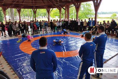 A gyerekek megmérettették magukat a birkózásban is / Gál Hermina felvétele