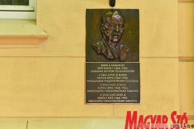 Felavatták Bíró Károly emléktábláját Szabadkán