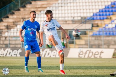 Nemanja Stojić (fehérben) kiválóan játszott az egész idényben (Fotó: TSC)