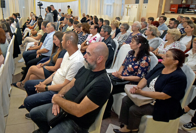 (Fotografija Arpada Gergelja) (Fotografija Arpada Gergelja)