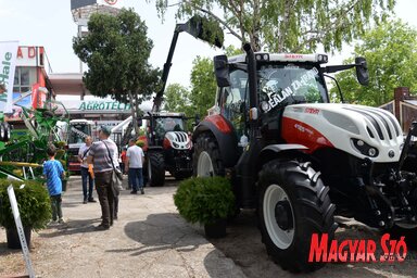 Széles körű kínálattal várja a gazdákat az Agrotech (Fotó: Dávid Csilla)