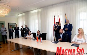 A karlócai bortermelők kínai felvásárlókkal kötöttek egyezményt