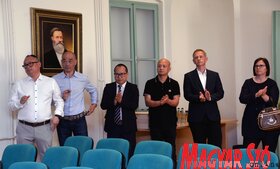 A karlócai bortermelők kínai felvásárlókkal kötöttek egyezményt