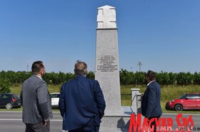 Felújították a kaponyai emlékművet