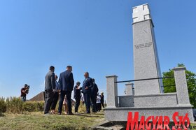 Felújították a kaponyai emlékművet