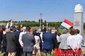 Felújították a kaponyai emlékművet