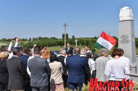 Felújították a kaponyai emlékművet
