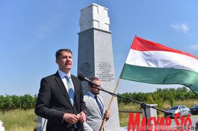 Felújították a kaponyai emlékművet