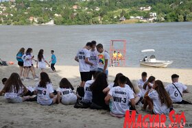 Több mint ezer végzős diák ünnepelt az újvidéki Strandon