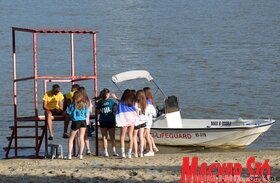 Több mint ezer végzős diák ünnepelt az újvidéki Strandon