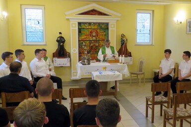 A búcsú pillanatai (Kecskés István felvétele)