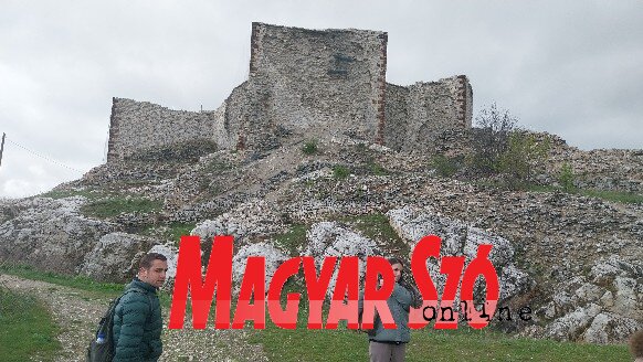 A katolikusoké vagy a pravoszlávoké a templomrom? (Németh Zoltán felvétele) A katolikusoké vagy a pravoszlávoké a templomrom? (Németh Zoltán felvétele)