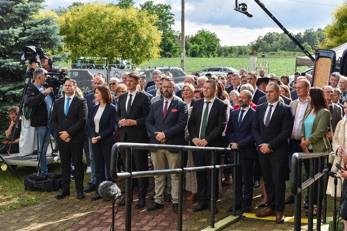 A megemlékezők egy része (Molnár Edvárd felvétele)