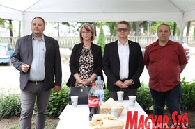A magyar összetartozás napjára emlékeztek Gunarason
