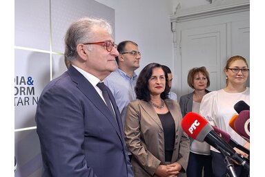 Dragan Milić a tegnapi sajtótájékoztatón (Fotó: Beta)