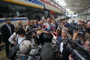 A vonat 250 férőhelyes, 103 méter hosszú, maximális sebessége pedig 200 kilométer óránként (Fotó: Beta)