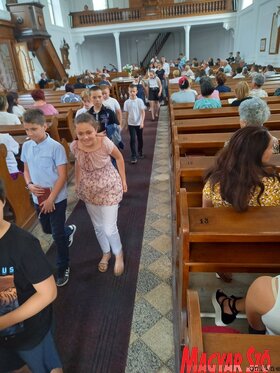 Tanév-, meggy- és falunap záró istentisztelet Bácsfeketehegyen
