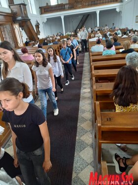 Tanév-, meggy- és falunap záró istentisztelet Bácsfeketehegyen
