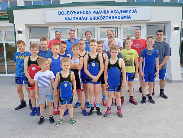 Magyarkanizsai lurkókkal a Vajdasági Birkózóakadémián