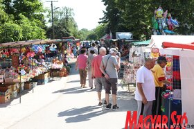 Meggynapokat tartottak Bácsfeketehegyen