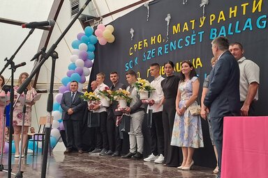 A mezőgazdasági iskola ballagási ünnepségén (Mezőgazdasági Iskola és Diákotthon)