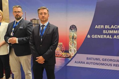 A vajdasági küldöttség Batumiban (A tartományi képviselőház által kiadott felvétel)