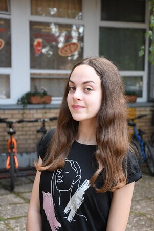 Milla Lea ballagó (Fotó: Paraczky László) Milla Lea ballagó (Fotó: Paraczky László)