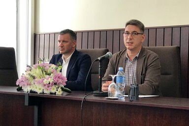 Tóth Zoltán és Aleksandar Panovski (A tartományi kormány felvétele)