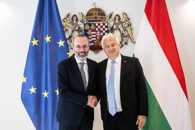 Manfred Weber és Semjén Zsolt (Fotó: MTI)