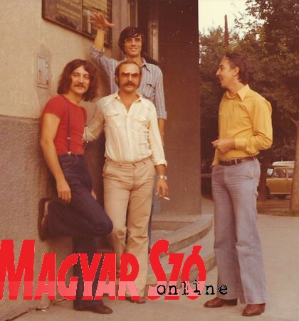 Kollégák társaságában a múlt század hetvenes éveiben (Balról jobbra: Sebestyén Imre, Szeli Miklós, Varga István és Bozsóki Ernő) Kollégák társaságában a múlt század hetvenes éveiben (Balról jobbra: Sebestyén Imre, Szeli Miklós, Varga István és Bozsóki Ernő)