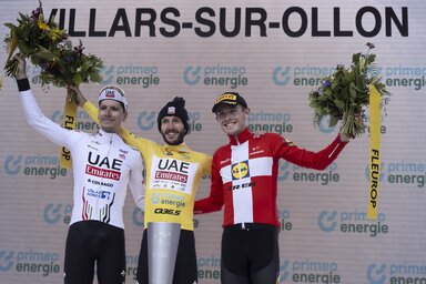 Az UAE duója mellett a dán Mattias Skjelmose fért még fel a svájci dobogóra (Beta/AP)