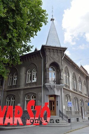 A Sat-Trakt vállalat ügyfélszolgálata található ebben a bérpalotában / Molnár Edvárd felvétele A Sat-Trakt vállalat ügyfélszolgálata található ebben a bérpalotában / Molnár Edvárd felvétele